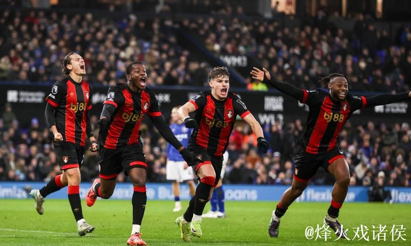 在曼联主场连续3场英超进球3+,伯恩茅斯是第一支做到的球队 在曼联主场连续3场英超进球3+,伯恩茅斯是第一支做到的球队